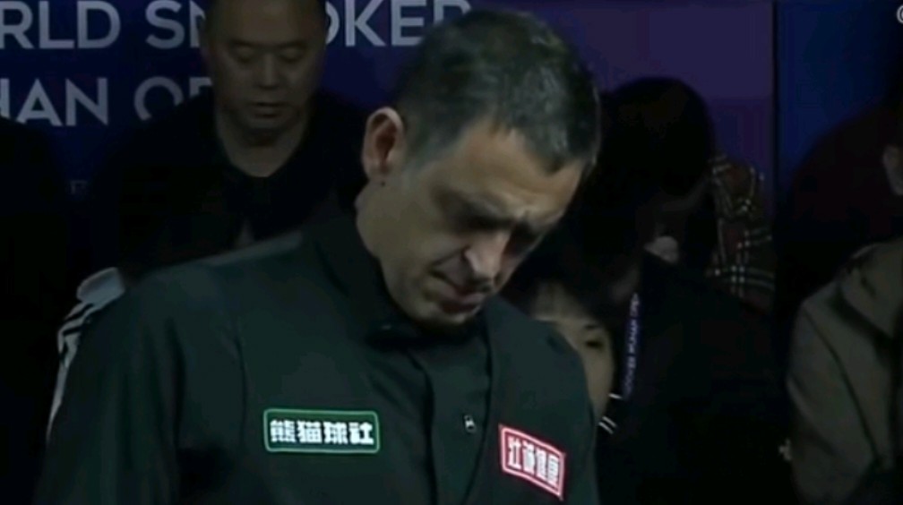 徽州猛虎队惊险晋级三湘猛虎队，网球联赛上演关键失误成转折！韧性与执行并存